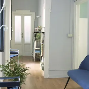 Liberty Two-room In Porta Venezia Milán
